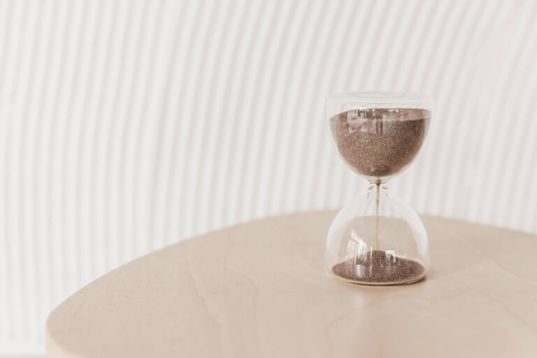 Studio Cotton sand timer.